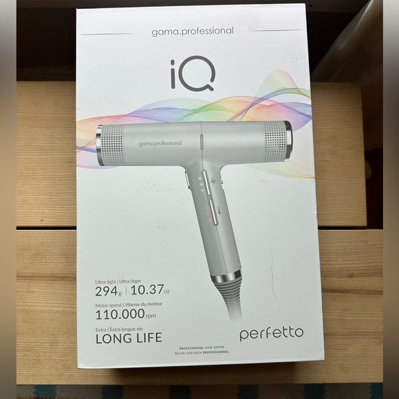 GAMA IQ Perfetto - Lightweight, Powerful Pro Salon Blow Dryer + Attachment Tools - Picture 2 of 3